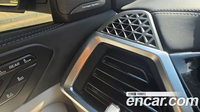 BMW X7 — Фото автомобиля 12