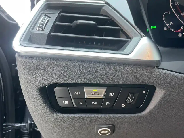 BMW 3 Series — Фото автомобиля 15