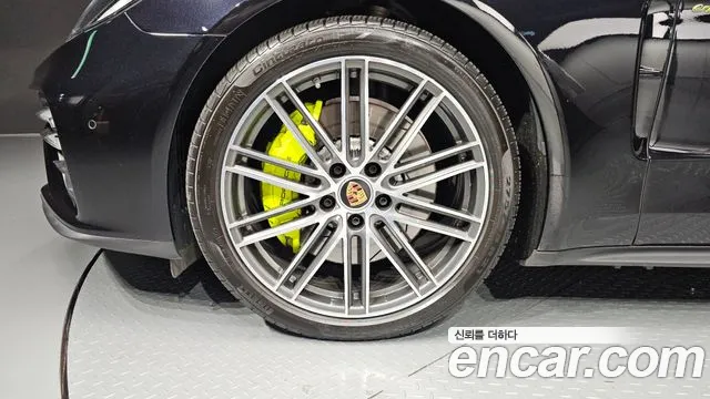 Porsche Panamera — Фото автомобиля 4