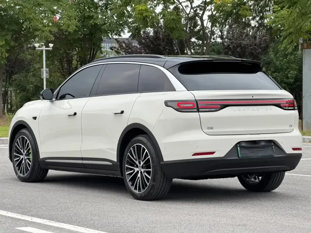 Leapmotor C11 — Фото автомобиля 3