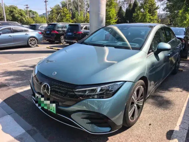 Фотография автомобиля — Mercedes-Benz EQE