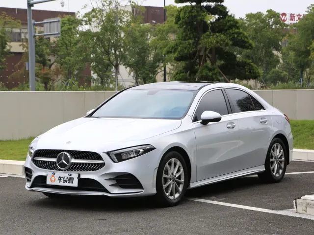 Фотография автомобиля — Mercedes-Benz A-Class