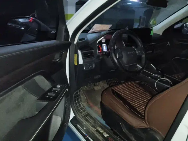 Haval H6 — Фото автомобиля 12