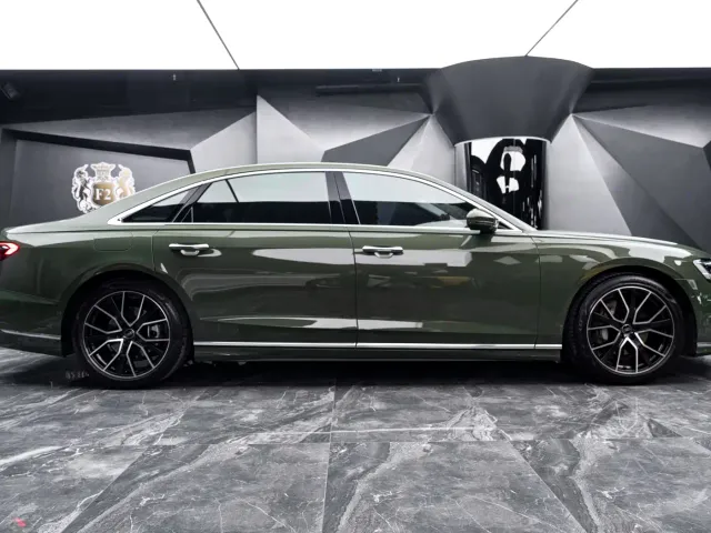 Audi A8 — Фото автомобиля 8