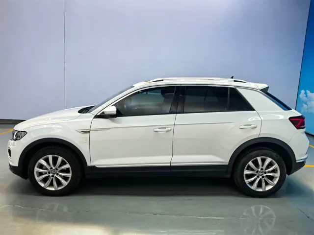 Volkswagen T-Roc — Фото автомобиля 9