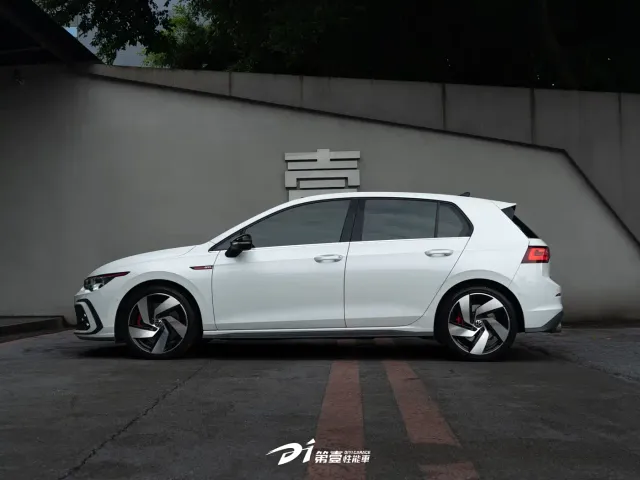 Volkswagen Golf GTI — Фото автомобиля 2