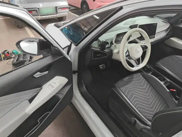 Volkswagen ID.3 — Фото автомобиля 15