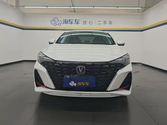Changan Eado — Фото автомобиля 2