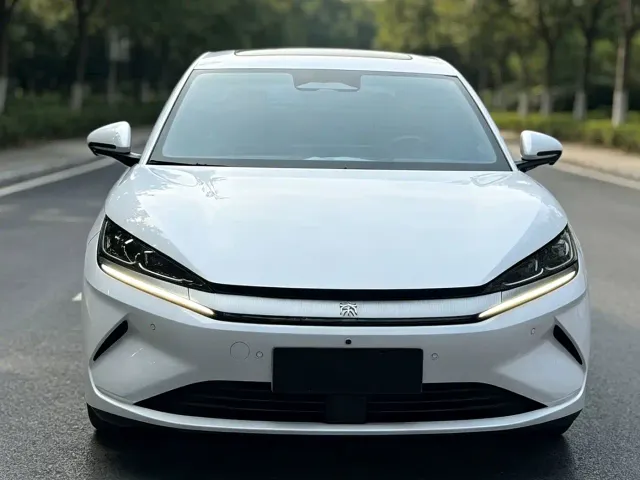 BYD Qin L — Фото автомобиля 2
