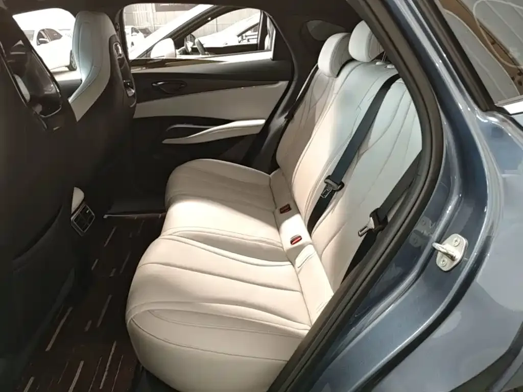 BYD Seal 06 New Energy 2024 DM-i 80KM Luxury — Фото автомобиля 16