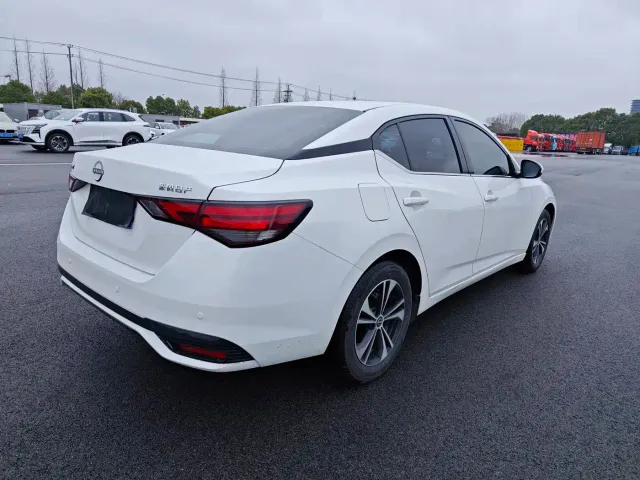 Nissan Sylphy — Фото автомобиля 16