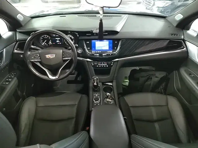Cadillac XT6 — Фото автомобиля 9
