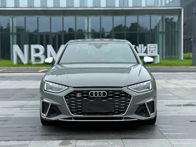 Audi S4 — Фото автомобиля 2