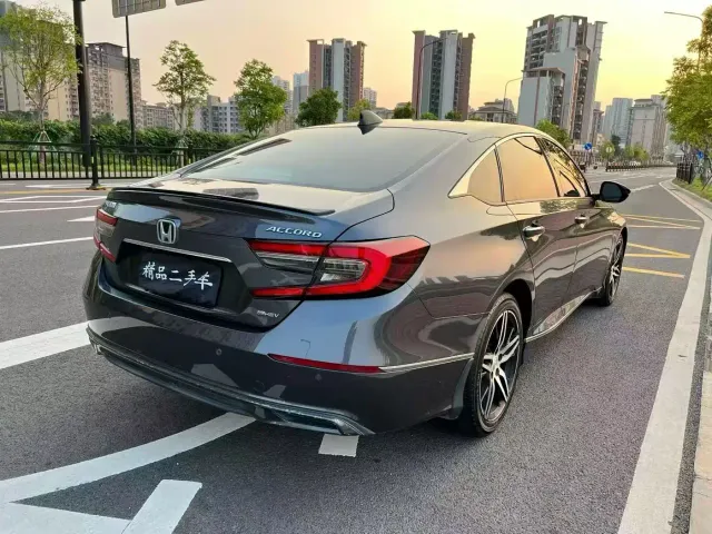 Honda Accord — Фото автомобиля 9