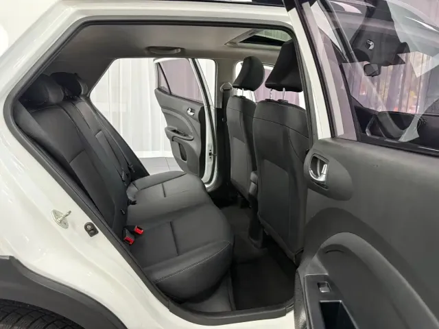 Kia KX1 — Фото автомобиля 8