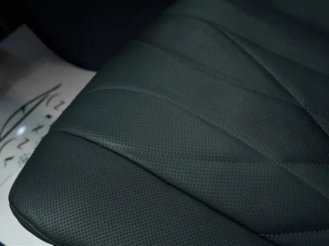 Genesis G80 — Фото автомобиля 16