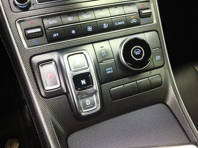 Hyundai Santa Fe — Фото автомобиля 13