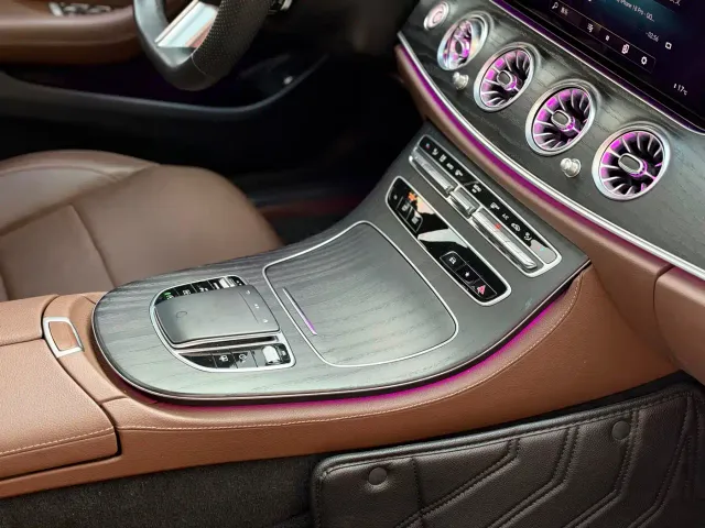 Mercedes-Benz E-Class — Фото автомобиля 13