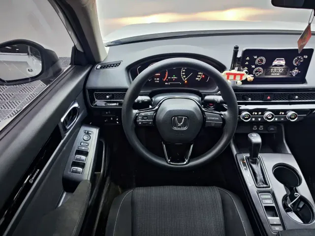 Honda Civic — Фото автомобиля 12