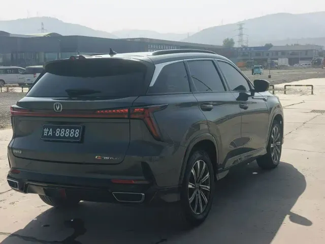 Changan CS75 Plus — Фото автомобиля 6