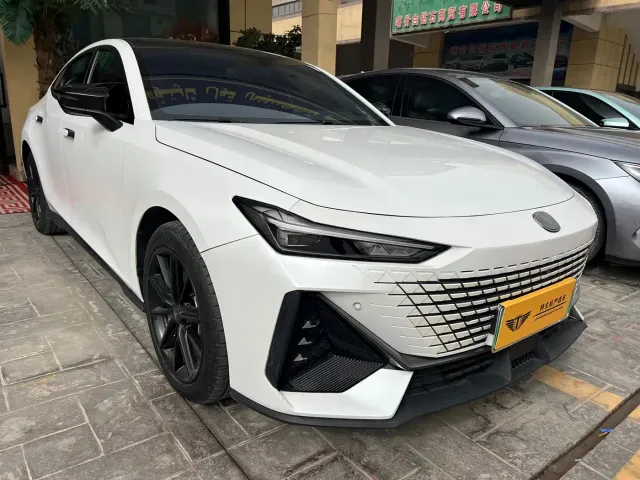 Changan UNI-V — Фото автомобиля 3