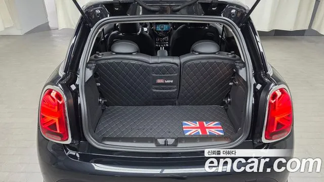 Mini Cooper Cooper Classic Plus — Фото автомобиля 17