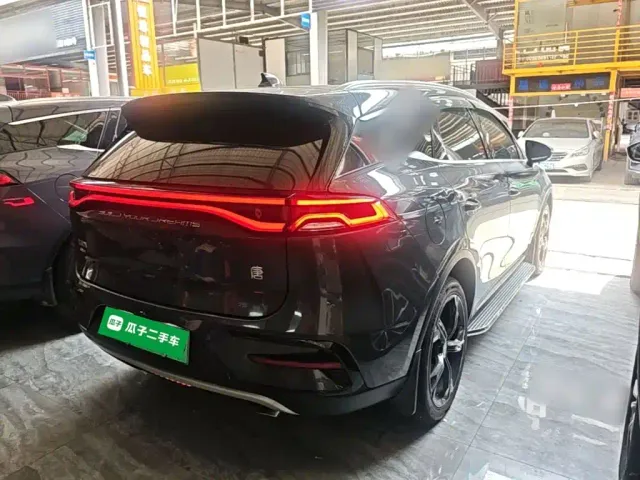 BYD Tang — Фото автомобиля 6