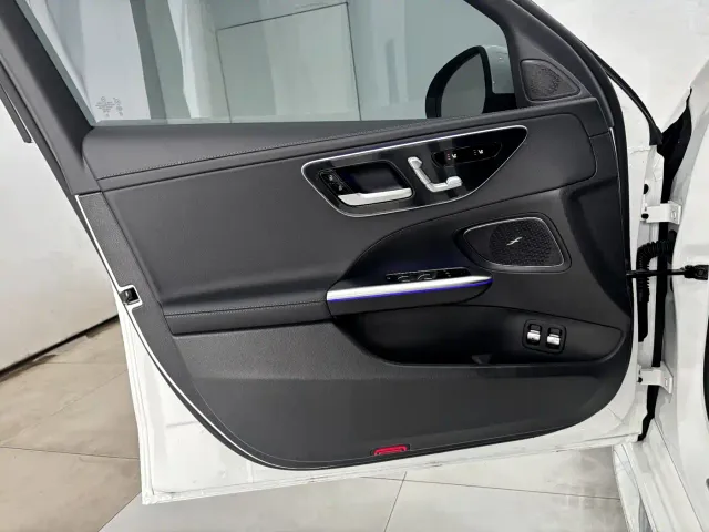 Mercedes-Benz C-Class — Фото автомобиля 10