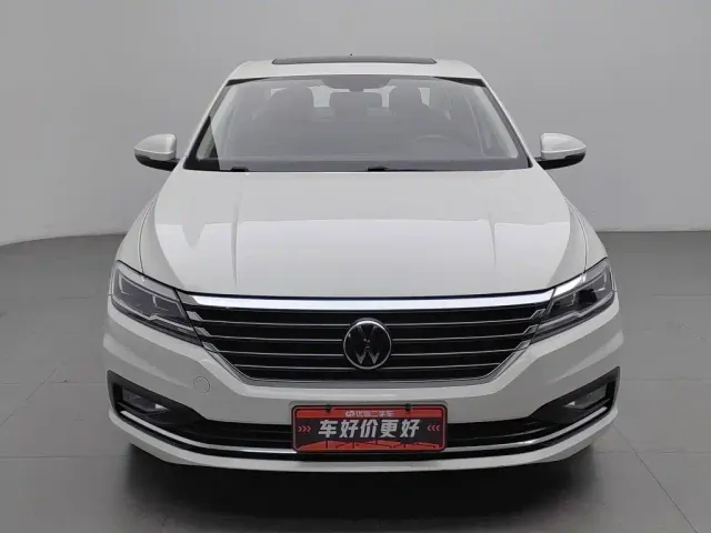 Volkswagen Lavida — Фото автомобиля 3