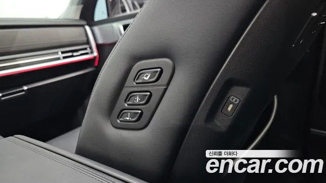 Hyundai Santafe Santa Fe (MX5) Бензин 2.5T 2WD — Фото автомобиля 24