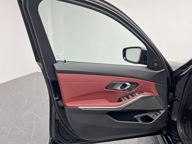 BMW 3 Series — Фото автомобиля 11