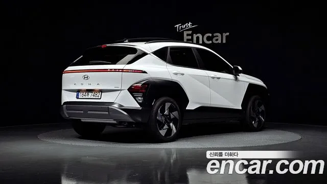Hyundai Kona Kona (SX2) Бензин 1.6 Turbo 4WD — Фото автомобиля 2