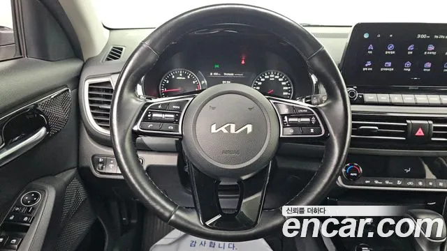 Kia Seltos — Фото автомобиля 15