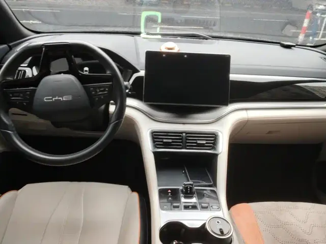 BYD Song PLUS — Фото автомобиля 12
