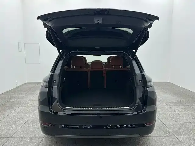 Li Auto L7 — Фото автомобиля 15