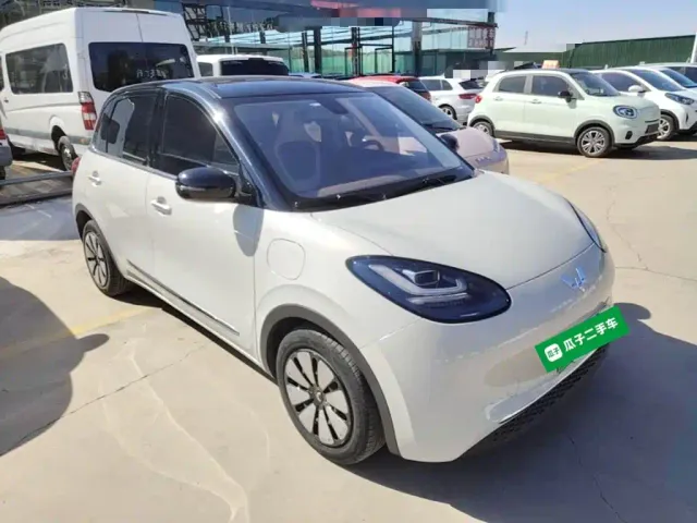 Wuling Bingo — Фото автомобиля 3