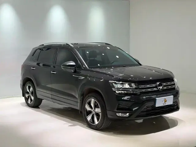 Volkswagen Tharu — Фото автомобиля 3