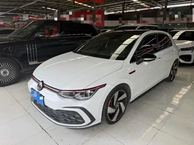 Фотография автомобиля — Volkswagen Golf GTI