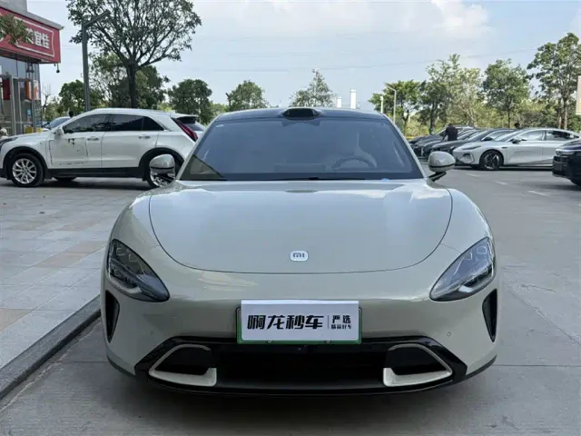 Xiaomi SU7 — Фото автомобиля 9