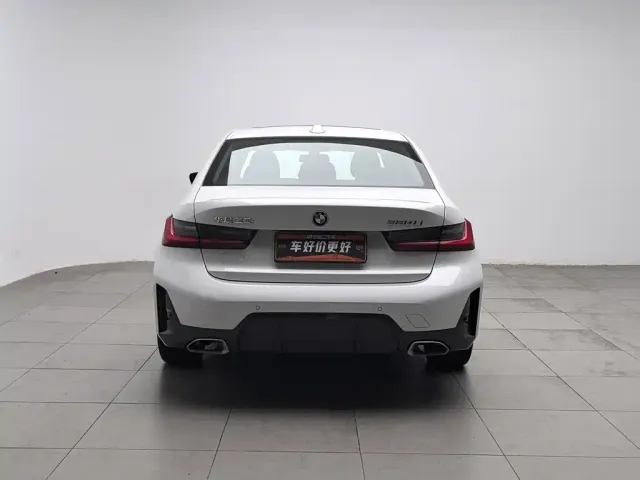 BMW 3 Series — Фото автомобиля 4