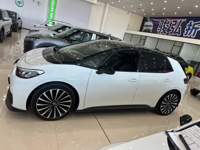 Volkswagen ID.3 — Фото автомобиля 3