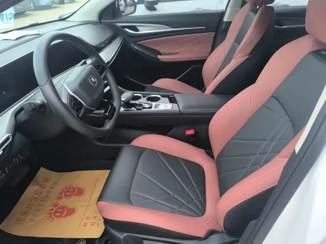 Changan Eado — Фото автомобиля 4