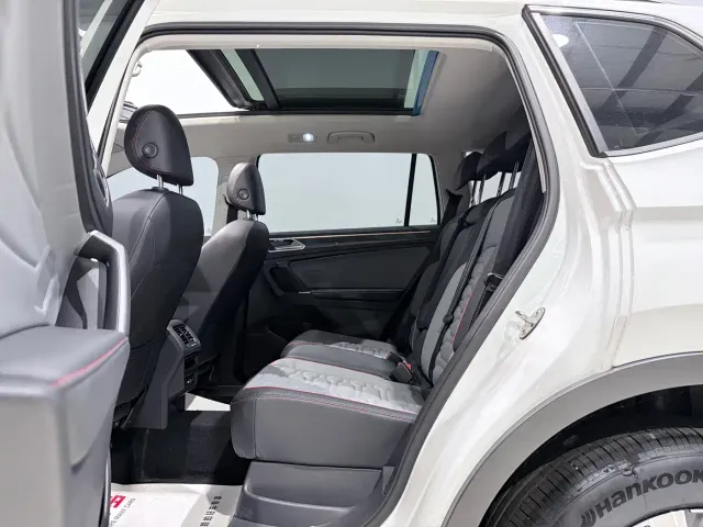 Volkswagen Tiguan L PHEV — Фото автомобиля 8