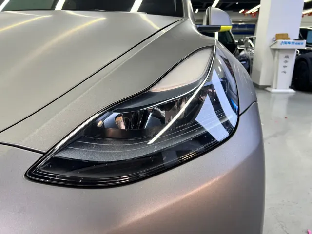 Tesla Model Y — Фото автомобиля 14