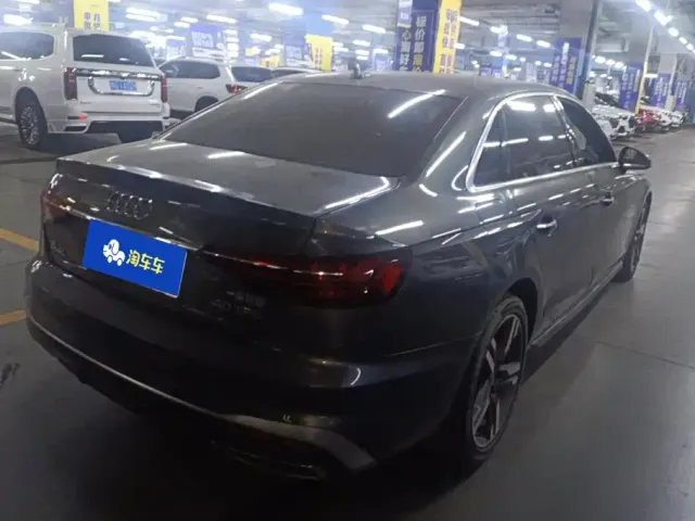 Audi A4L — Фото автомобиля 3