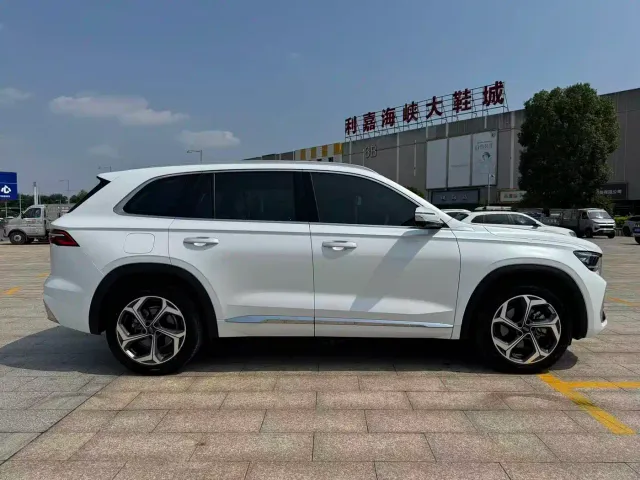 Geely Xingyue L — Фото автомобиля 8