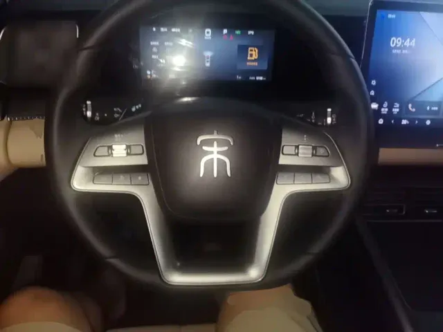 BYD Song Pro — Фото автомобиля 10