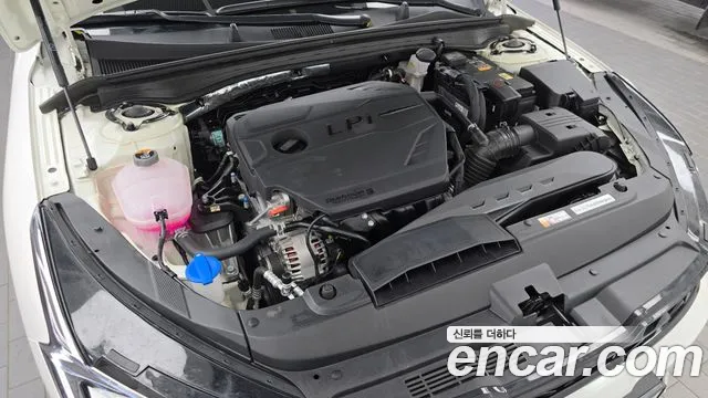 Kia K5 Новый K5 3 поколение 2.0 LPi(Для проката) — Фото автомобиля 6