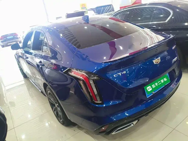 Cadillac CT4 — Фото автомобиля 4
