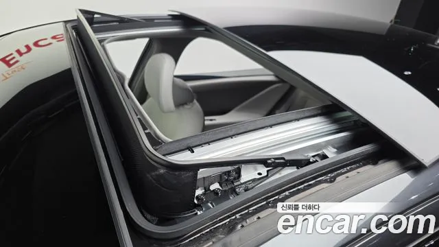Hyundai Ioniq 6 — Фото автомобиля 19